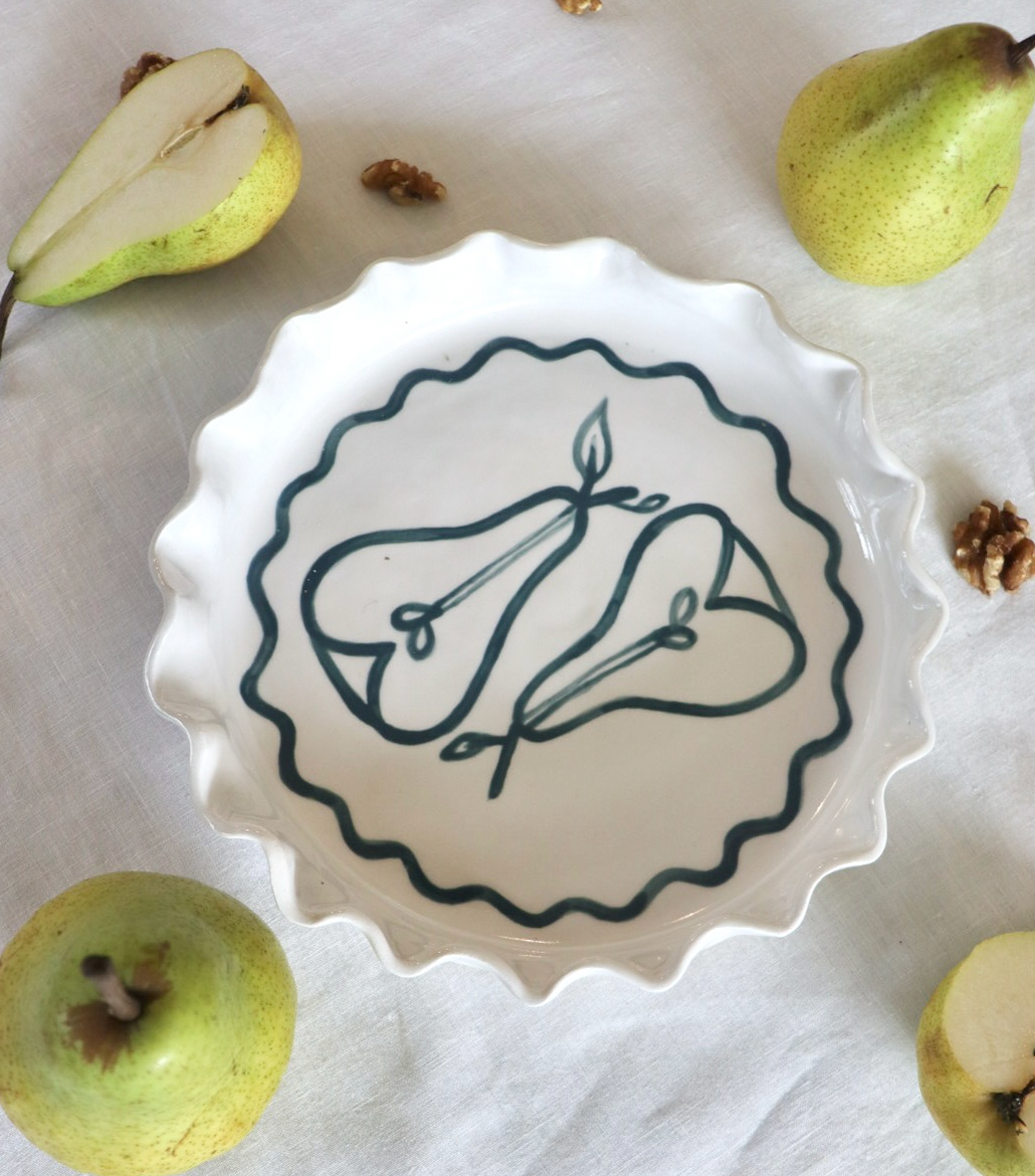 Pear Pie Dish (Medium)
